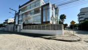 Amplo Apartamento a 80m da Praia de Mariscal
