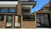 Apto Garden com 02 suites e 02 vagas.