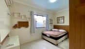 Casa com piscina Zimbros