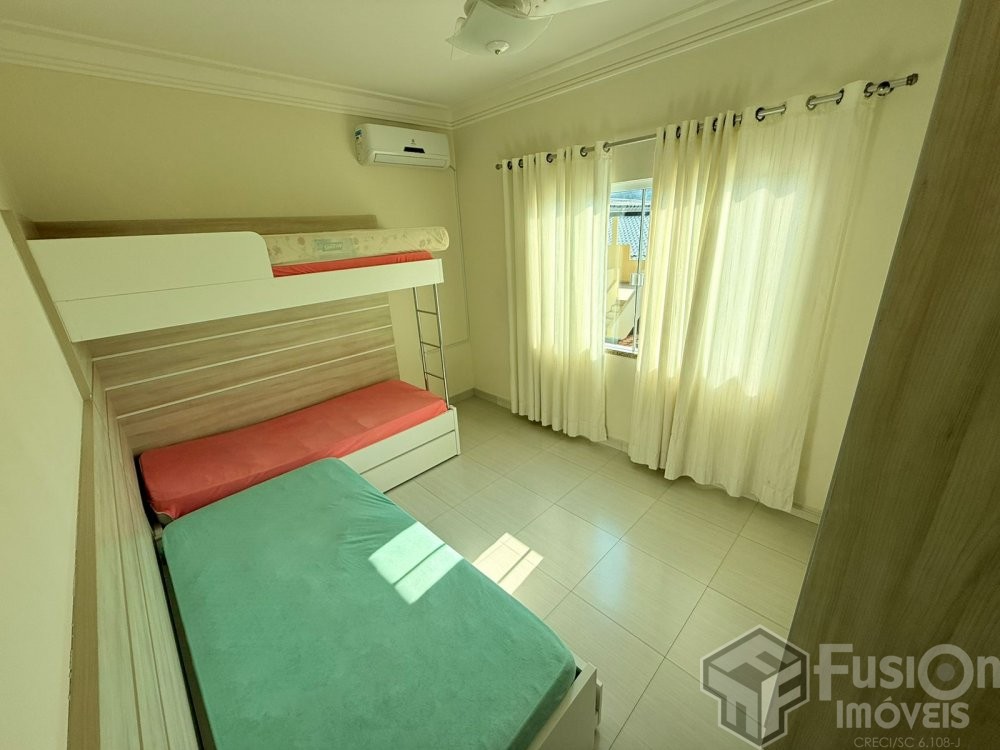 Casa Espa�osa para 10 Pessoas a 400m da Praia de M