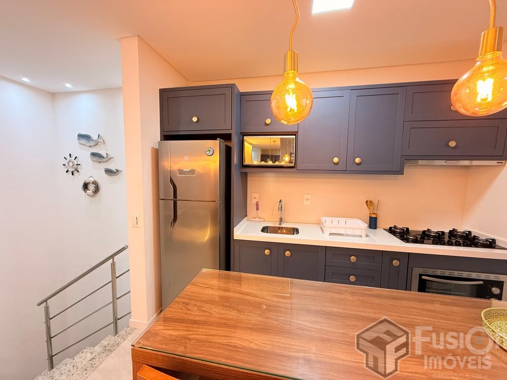 Cobertura Duplex a 240m da Praia de Canto Grande -