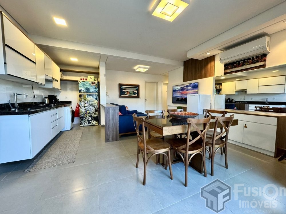 Amplo Apartamento a 80m da Praia de Mariscal