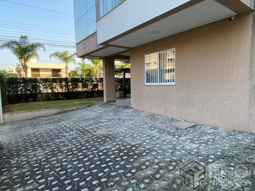 Amplo Apartamento a 80m da Praia de Mariscal