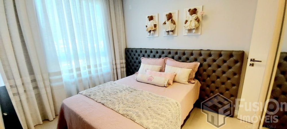 Cobertura duplex, finamente mobiliada, vista mar!