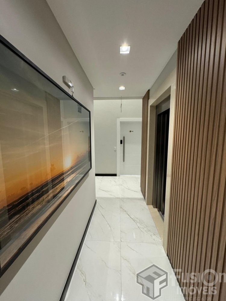 Apto Garden com 02 suites e 02 vagas.