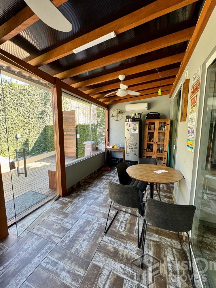 Sobrado no Zimbros 150m do mar