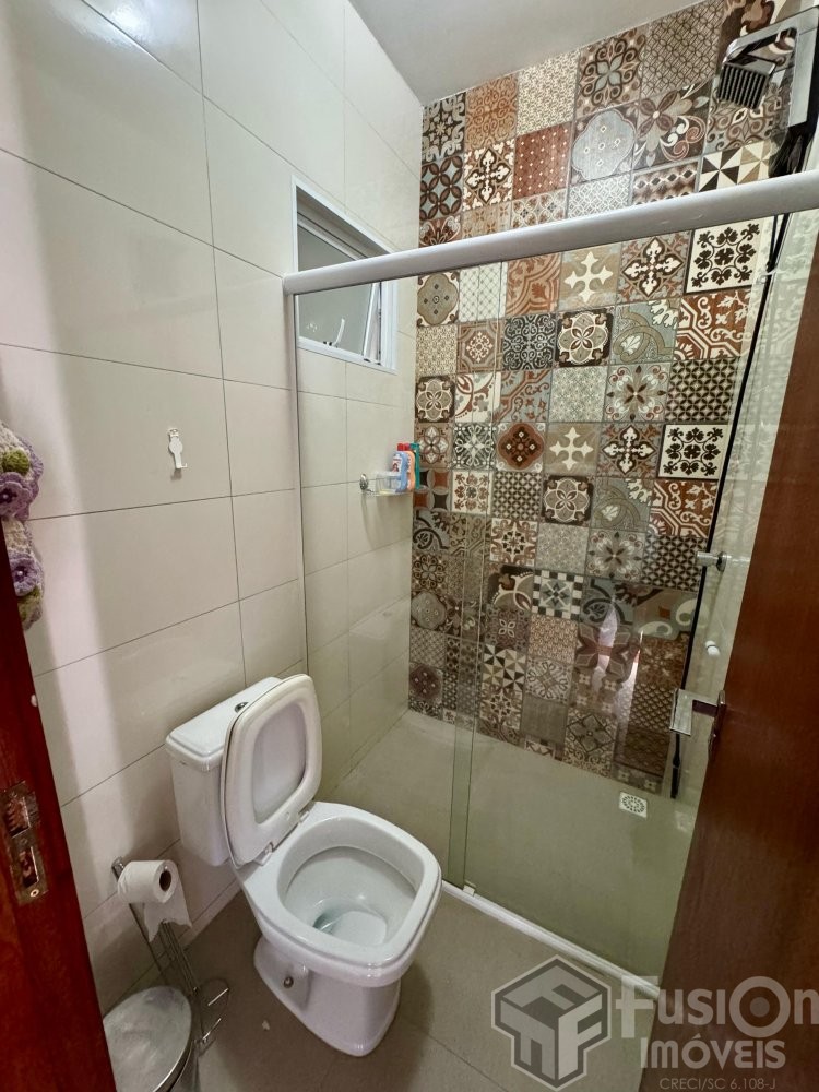 Sobrado no Zimbros 150m do mar