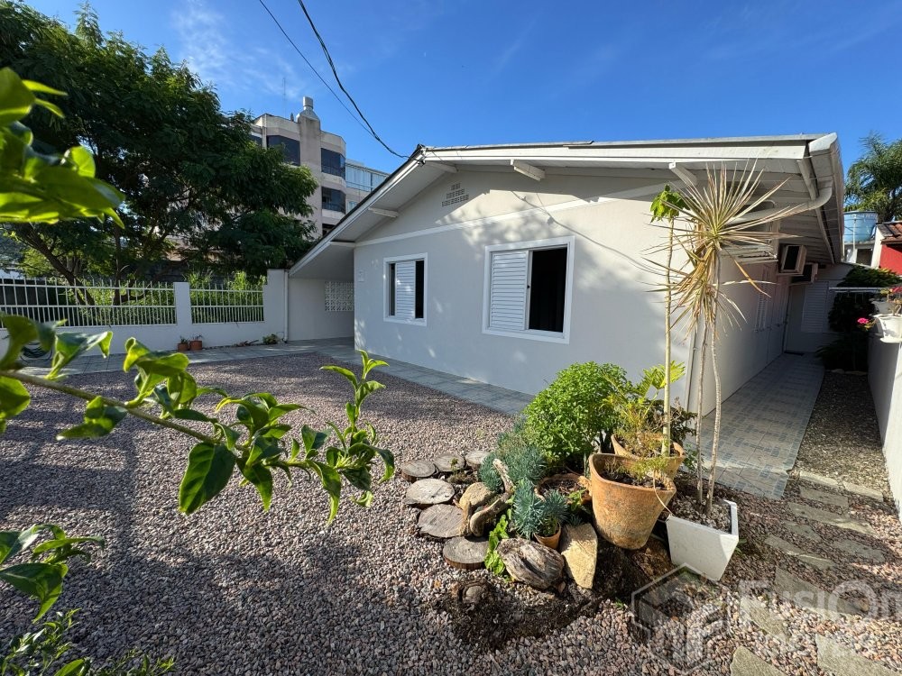 Casa quadra mar no Zimbros