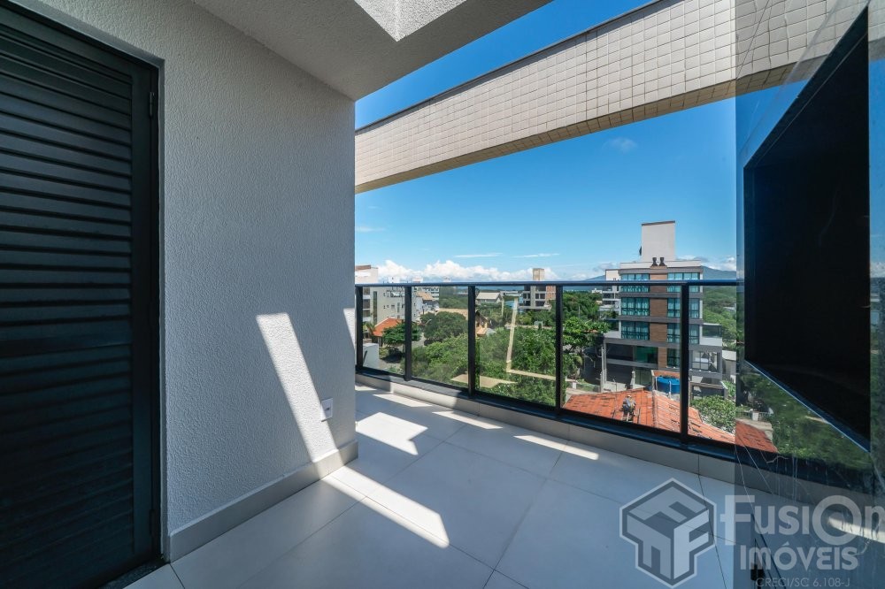 Cobertura Duplex a 170m do mar de Mariscal