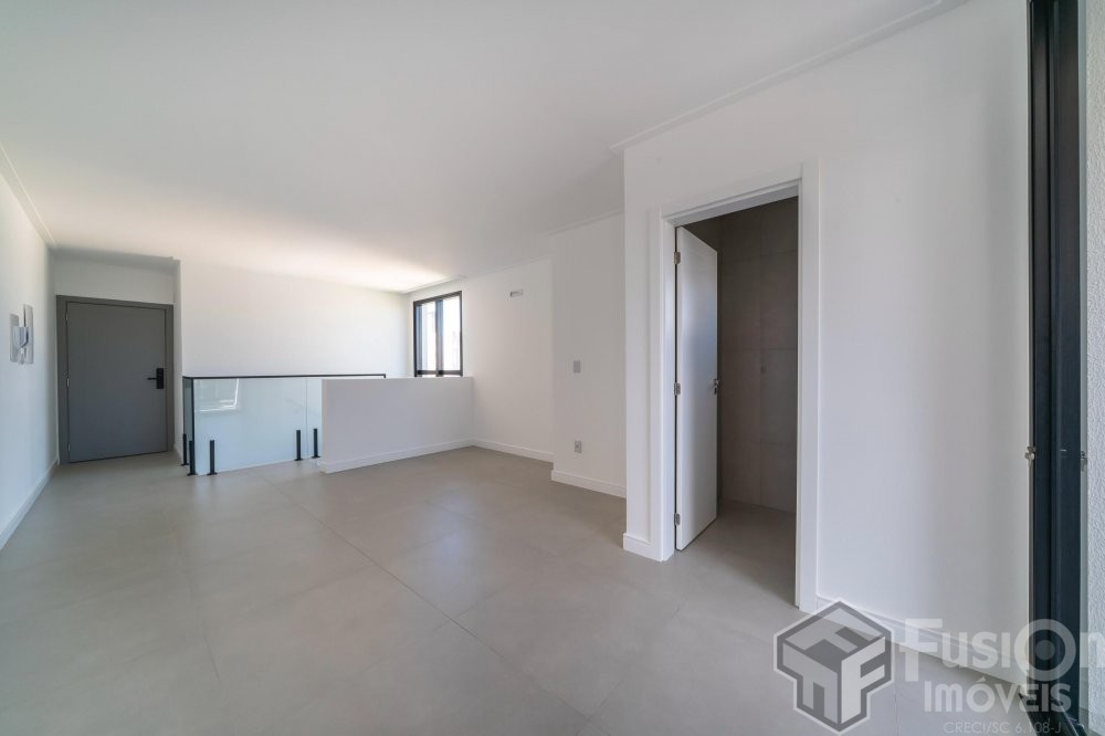 Cobertura Duplex a 170m do mar de Mariscal