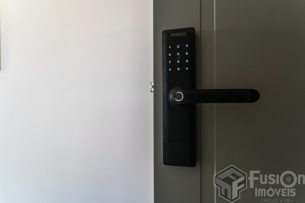 Cobertura Duplex a 170m do mar de Mariscal