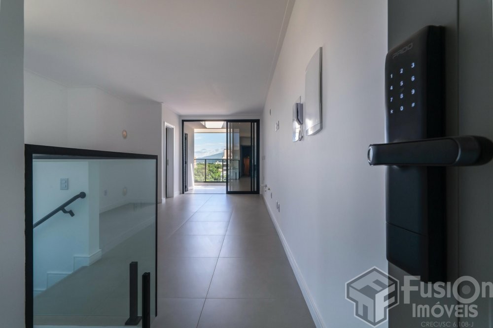 Cobertura Duplex a 170m do mar de Mariscal