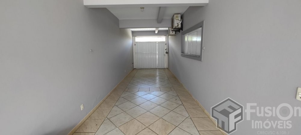 Apartamento com Vista Lateral do Mar a 100m da Pra