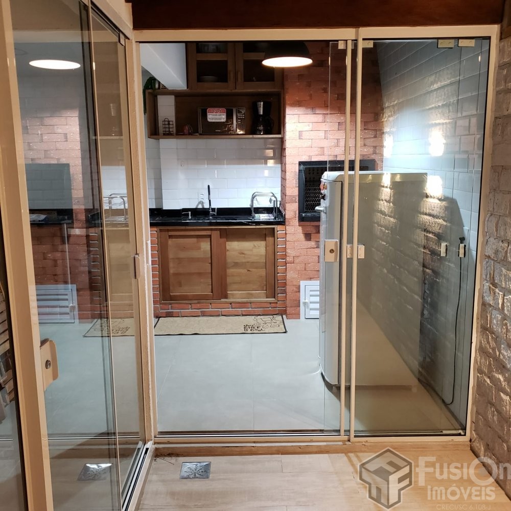 Sobrado no Residencial Cores do Mariscal  220m da