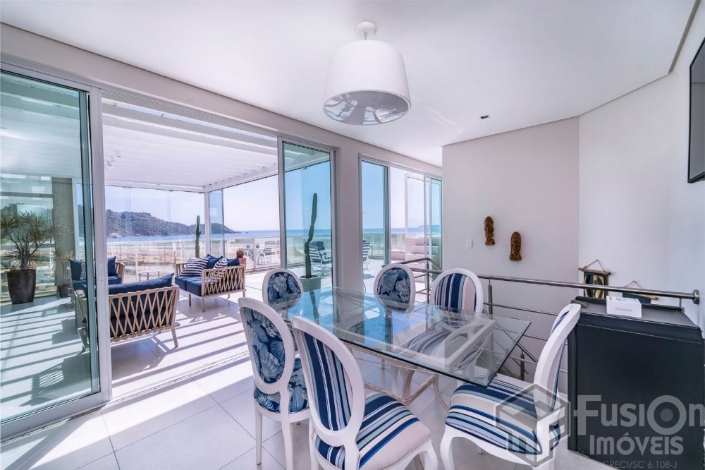 Duplex Frente Mar com Jacuzzi Aquecida