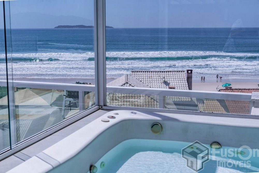 Duplex Frente Mar com Jacuzzi Aquecida