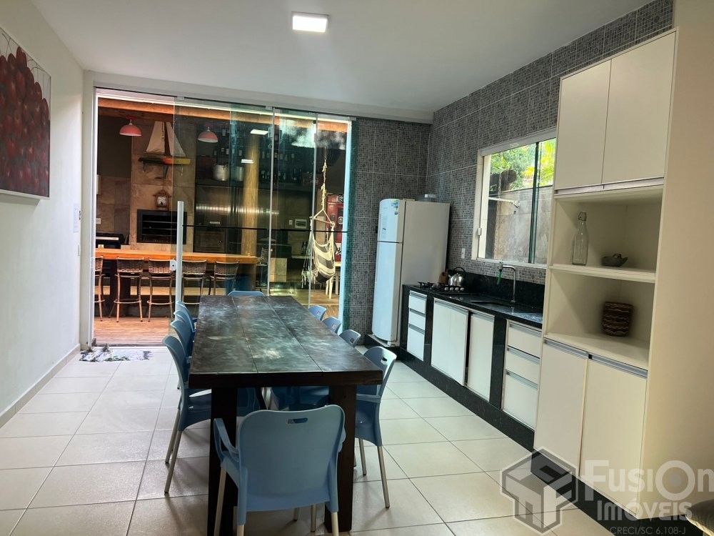 Casa Espaosa e Aconchegante 200m da Praia de Mari