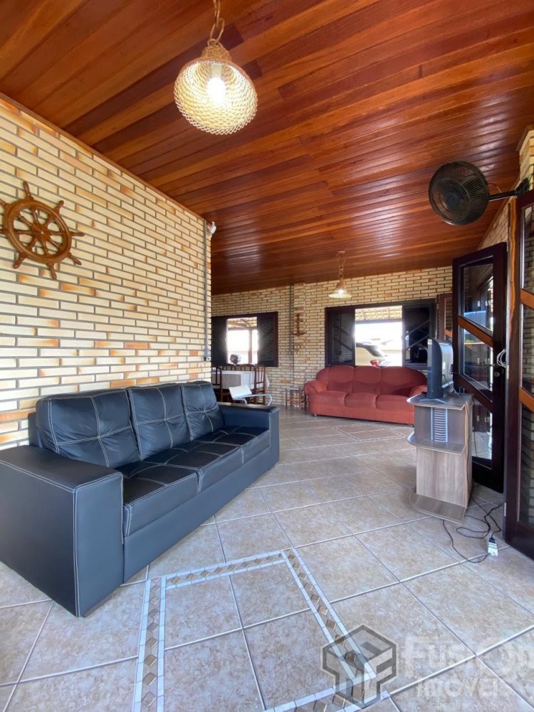 Casa Quadra Mar Zimbros 100 metros do Mar