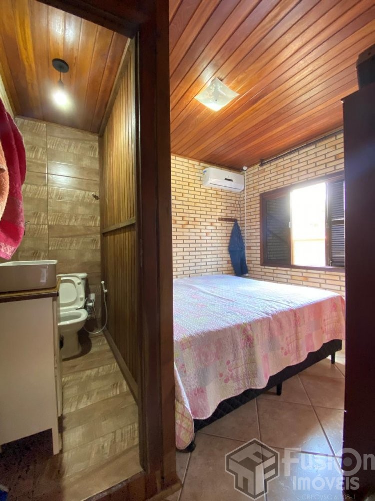 Casa Quadra Mar Zimbros 100 metros do Mar