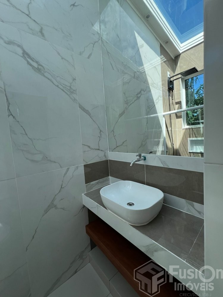 Casa com Piscina p/ at 11 pessoas na Praia de Mar