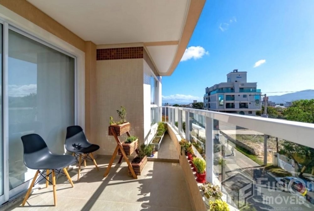 Linda Cobertura com vista mar