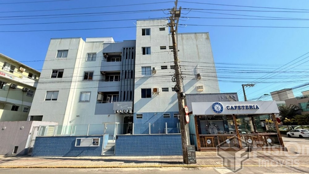 Apartamento 50m da Praia de Bombas