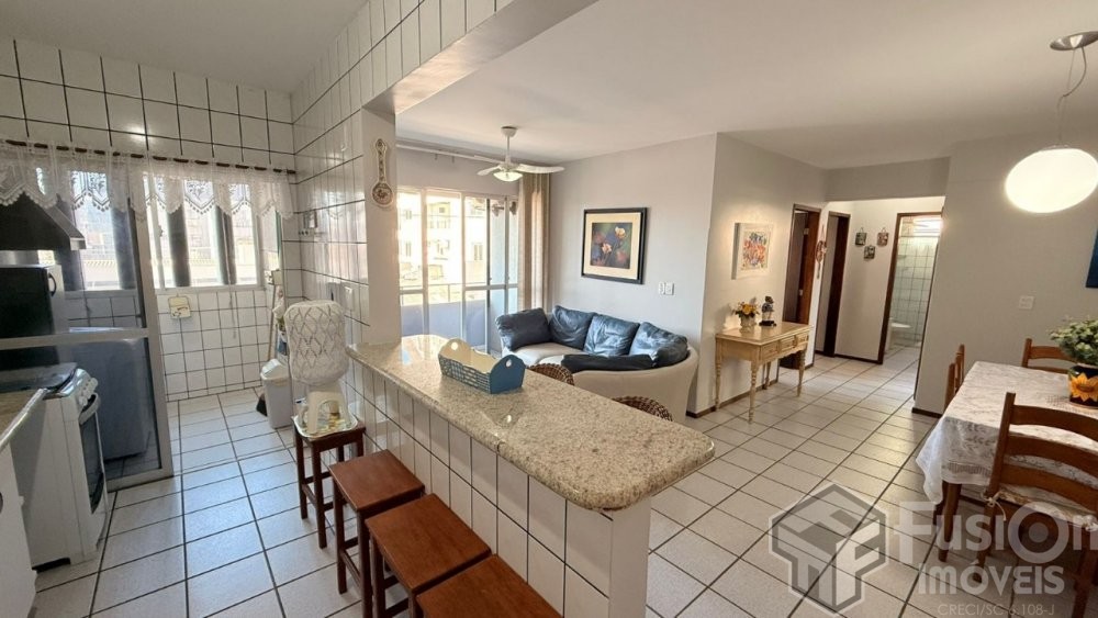 Apartamento 50m da Praia de Bombas