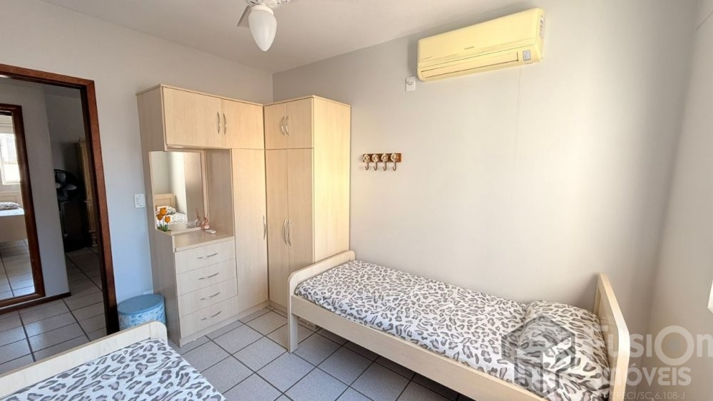 Apartamento 50m da Praia de Bombas